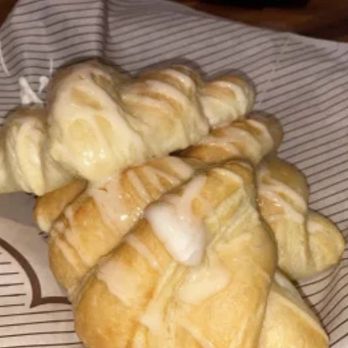 Cheddar's Scratch Kitchen - Honey Butter Croissants - American Near Me - Jacksonville, Florida Cheddar's Scratch Kitchen - Honey Butter Croissants - American Near Me - Jacksonville, Florida
