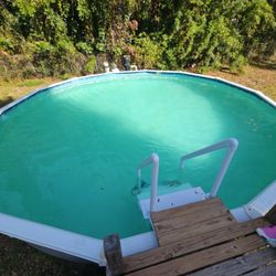 Perez Sparkling Pools