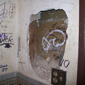 The Sundown Bikini Bar - men's bathroom. - Karaoke Near Me - Westminster, California The Sundown Bikini Bar - men's bathroom. - Karaoke Near Me - Westminster, California