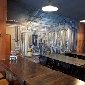 Silver Moon Brewing - Book room - Breweries Near Me - Bend, Oregon Silver Moon Brewing - Book room - Breweries Near Me - Bend, Oregon