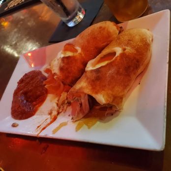 Armani's Cucina - Pizza Near Me - Vero Beach, Florida