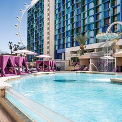 The Pool at Harrah's Las Vegas - Fun in the sun! Get ready for some fun in the sun. At Harrah's Las Vegas, dive into the hote...