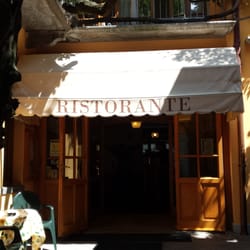 Hotel Esposito - L'ingresso. Bello e particolare.