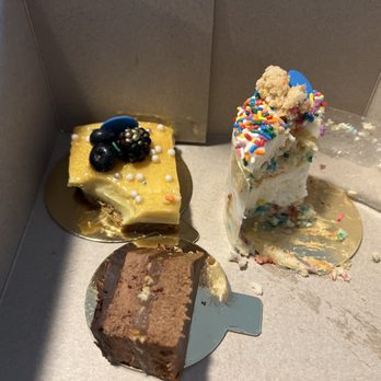 Azucar - Key lime pie, birthday cake, and turron - Bakeries Near Me - Ocean Beach, California