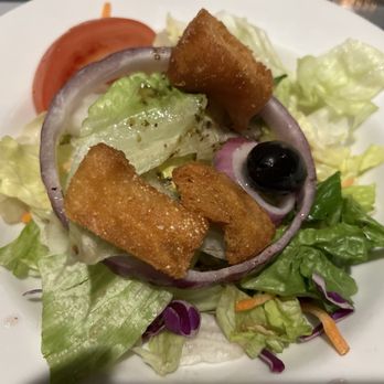 Linda's La Cantina - Salad with house dressing - Steakhouses Near Me - Orlando, Florida Linda's La Cantina - Salad with house dressing - Steakhouses Near Me - Orlando, Florida