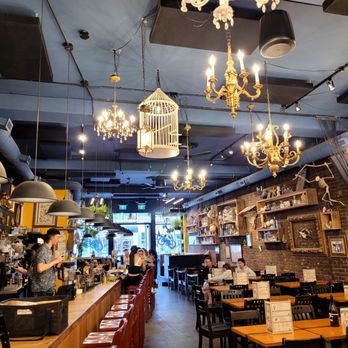 Chez Ernest - Bars Near Me - Montreal, Quebec