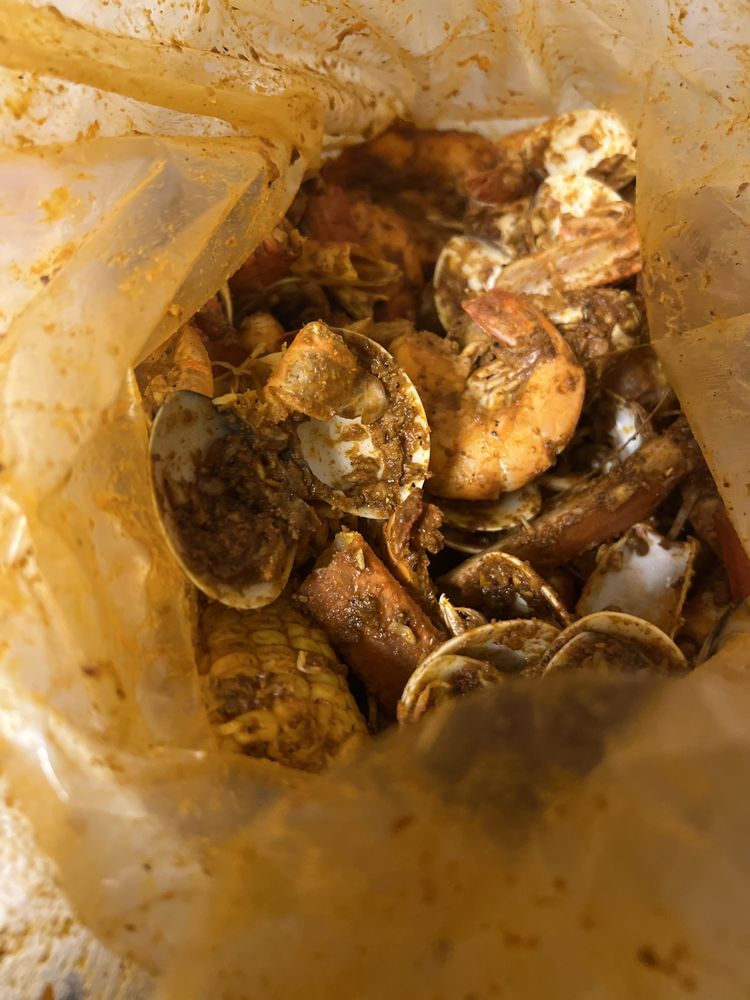 Crackin' Crab Seafood Boil