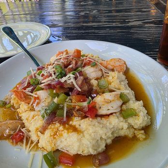 District 7 Grill - Shrimp & Grits - Breakfast & Brunch Near Me - Houston, Texas District 7 Grill - Shrimp & Grits - Breakfast & Brunch Near Me - Houston, Texas