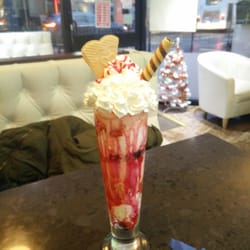 Sweet Dreams Desserts - Berry kiss! Was delicious
