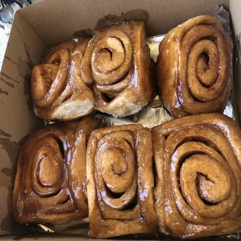 Cinnamon Roll Place - Bakeries Near Me - Kihei, Hawaii