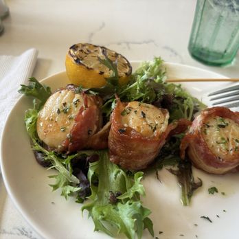 Banana Cafe - Bacon wrapped scallops. - French Near Me - Key West, Florida Banana Cafe - Bacon wrapped scallops. - French Near Me - Key West, Florida