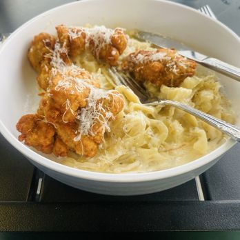 FioRito Ristorante - Chicken Alfredo - Tuscan Near Me - Wichita, Kansas FioRito Ristorante - Chicken Alfredo - Tuscan Near Me - Wichita, Kansas