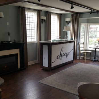 The Rigdon House - Next to the reception area where wine, bread, olive oil and balsamic vinegar are waiting for you in the afternoons. Cheers! - Hotels Near Me - Cambria, California
