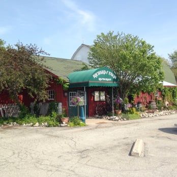 Richards Farm Restaurant - Front of restaurant - American Near Me - Casey, Illinois