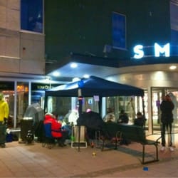 Smedjans Galleria - Waiting for iPhone 5