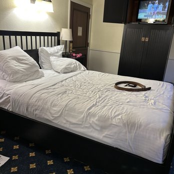 Delta King - Hotels Near Me - Sacramento, California Delta King - Hotels Near Me - Sacramento, California