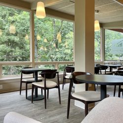 The Huckleberry Cafe - Dining room