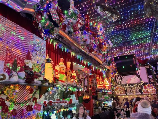 Tinsel by null