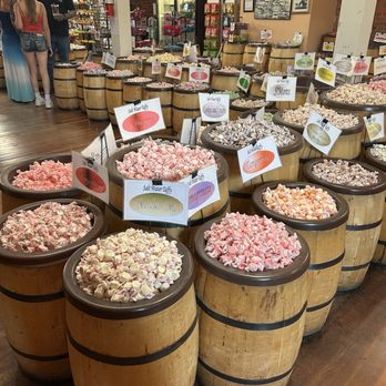 Munchie's - Salt Water Taffy - Candy Stores Near Me - Sacramento, California