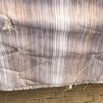 Bay Landing Hotel - Coverlet on bed - Hotels Near Me - Burlingame, California Bay Landing Hotel - Coverlet on bed - Hotels Near Me - Burlingame, California