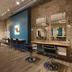 Sine Qua Non Salon - West Town