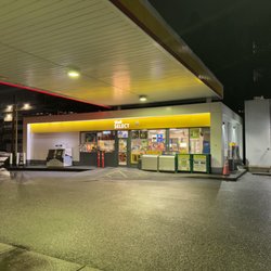 Shell Canada Products - Convenience store~