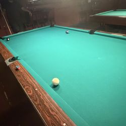 Bo's Bar & Billiards