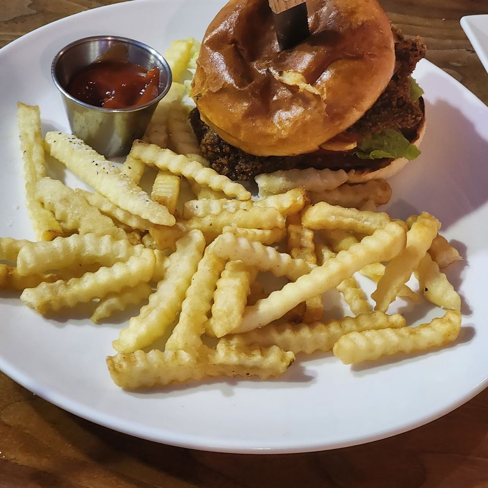 Rusk Kitchen & Bar - Burger - Cocktail Bars Near Me - Cincinnati, Ohio Rusk Kitchen & Bar - Burger - Cocktail Bars Near Me - Cincinnati, Ohio