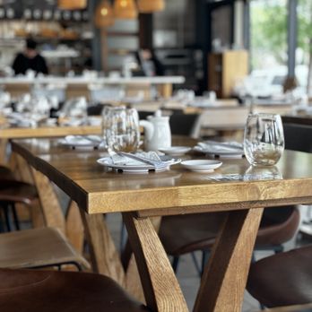 Kanau Sushi - dining room - Sushi Bars Near Me - Houston, Texas Kanau Sushi - dining room - Sushi Bars Near Me - Houston, Texas