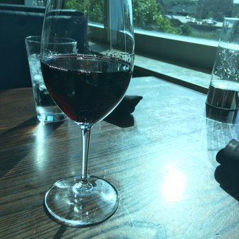 Ode to Food and Drinks - New American Near Me - Sioux Falls, South Dakota