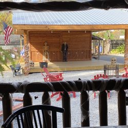 Twisted Oaks Saloon - Outdoor seating and sound stage