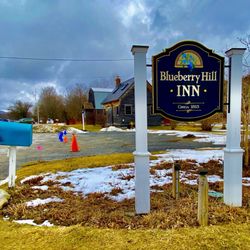 Blueberry Hill Inn - Welcome Sign-2024
