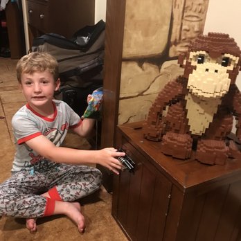 Legoland Hotel - Treasure chest - Hotels Near Me - Carlsbad, California