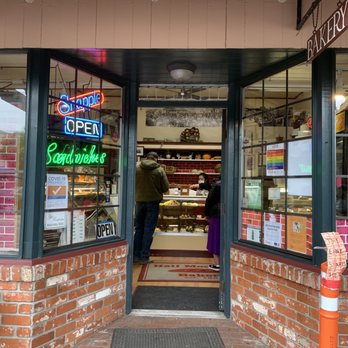 Half Moon Bay Bakery - Front exterior - Bakeries Near Me - Half Moon Bay, California Half Moon Bay Bakery - Front exterior - Bakeries Near Me - Half Moon Bay, California
