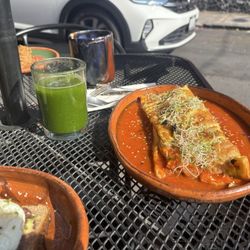 Fortunata Café - Omelette and juice