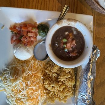 Chili's - Side fixings that come with fajitas - American Near Me - Bellingham, Massachusetts