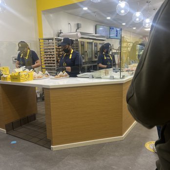 Beard Papa’s - Desserts Near Me - Concord, California