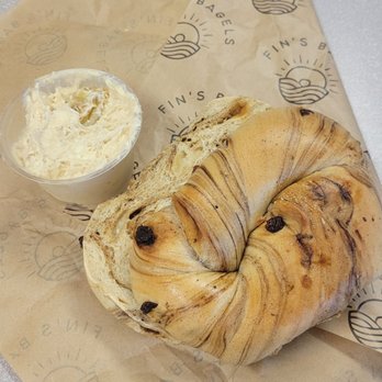 Fin's Bagels - Cinnamon-raisin bagel w/banana caramel cream cheese on the side - Bagels Near Me - Honolulu, Hawaii Fin's Bagels - Cinnamon-raisin bagel w/banana caramel cream cheese on the side - Bagels Near Me - Honolulu, Hawaii