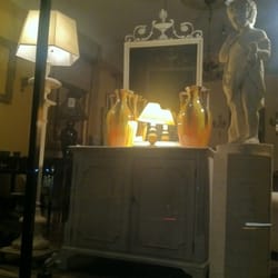 Autrefois Antiques - Front window