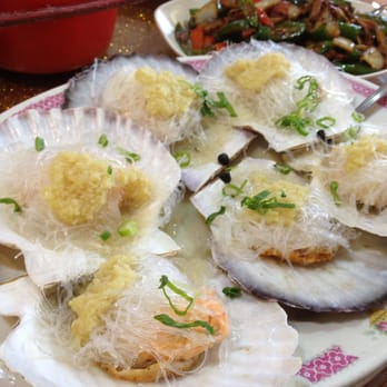 Kwan Luck Restaurant - Steamed Garlic Scallops w/ Vermicelli - Chinese Near Me - Vancouver, British Columbia Kwan Luck Restaurant - Steamed Garlic Scallops w/ Vermicelli - Chinese Near Me - Vancouver, British Columbia
