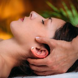 Wellspring Acupuncture - Craniosacral Massage