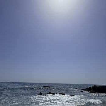 Monument Point - Beaches Near Me - Laguna Beach, California Monument Point - Beaches Near Me - Laguna Beach, California