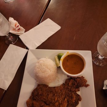 Merengue Restaurant - Latin American Near Me - Boston, Massachusetts