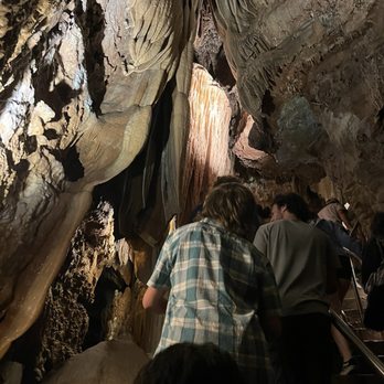 Meramec Caverns - Tours Near Me - Sullivan, Missouri Meramec Caverns - Tours Near Me - Sullivan, Missouri