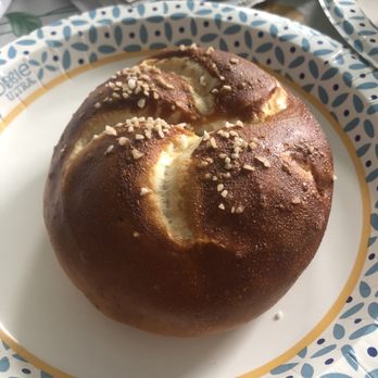Glendale Bake Shop - Bakeries Near Me - Maspeth, New York