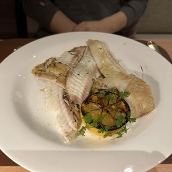 Mont Cervin Palace - Amazing fish - Hotels Near Me - Zermatt, VS