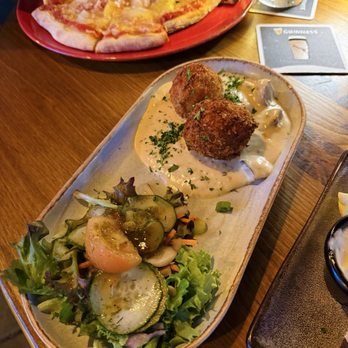 The Laurels - Potato Cakes - Pubs Near Me - Killarney, Kentucky The Laurels - Potato Cakes - Pubs Near Me - Killarney, Kentucky