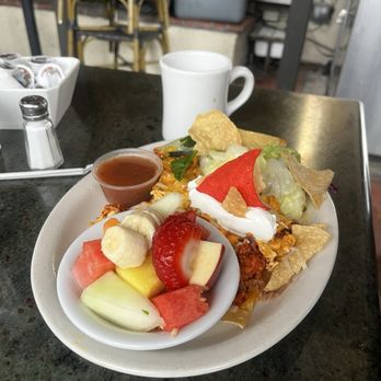 Foxy's Restaurant - Diners Near Me - Glendale, California