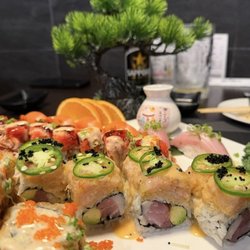 Hanabi Sushi Hibachi Ramen - Assorted sushi