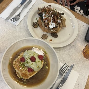 Dandy - Breakfast & Brunch Near Me - Montreal, Quebec Dandy - Breakfast & Brunch Near Me - Montreal, Quebec